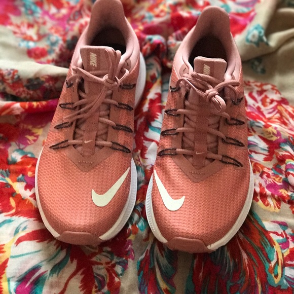 SOLD.  New!! Pink!! Nike Running Sneakers - Picture 2 of 3